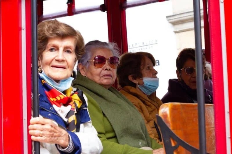 adultos mayores en bogota