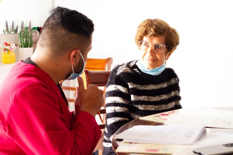 Asistencia integral del adulto mayor.