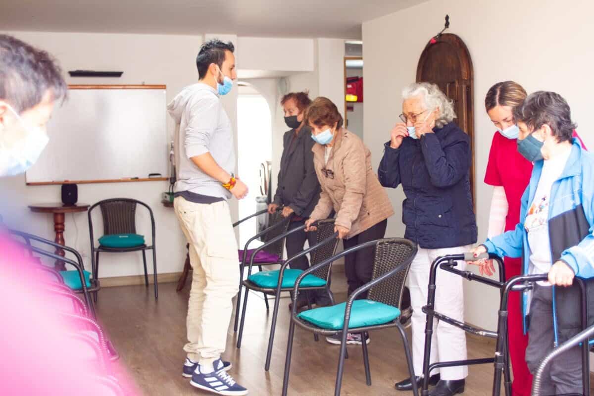 Danza y motricidad gruesa en el adulto mayor